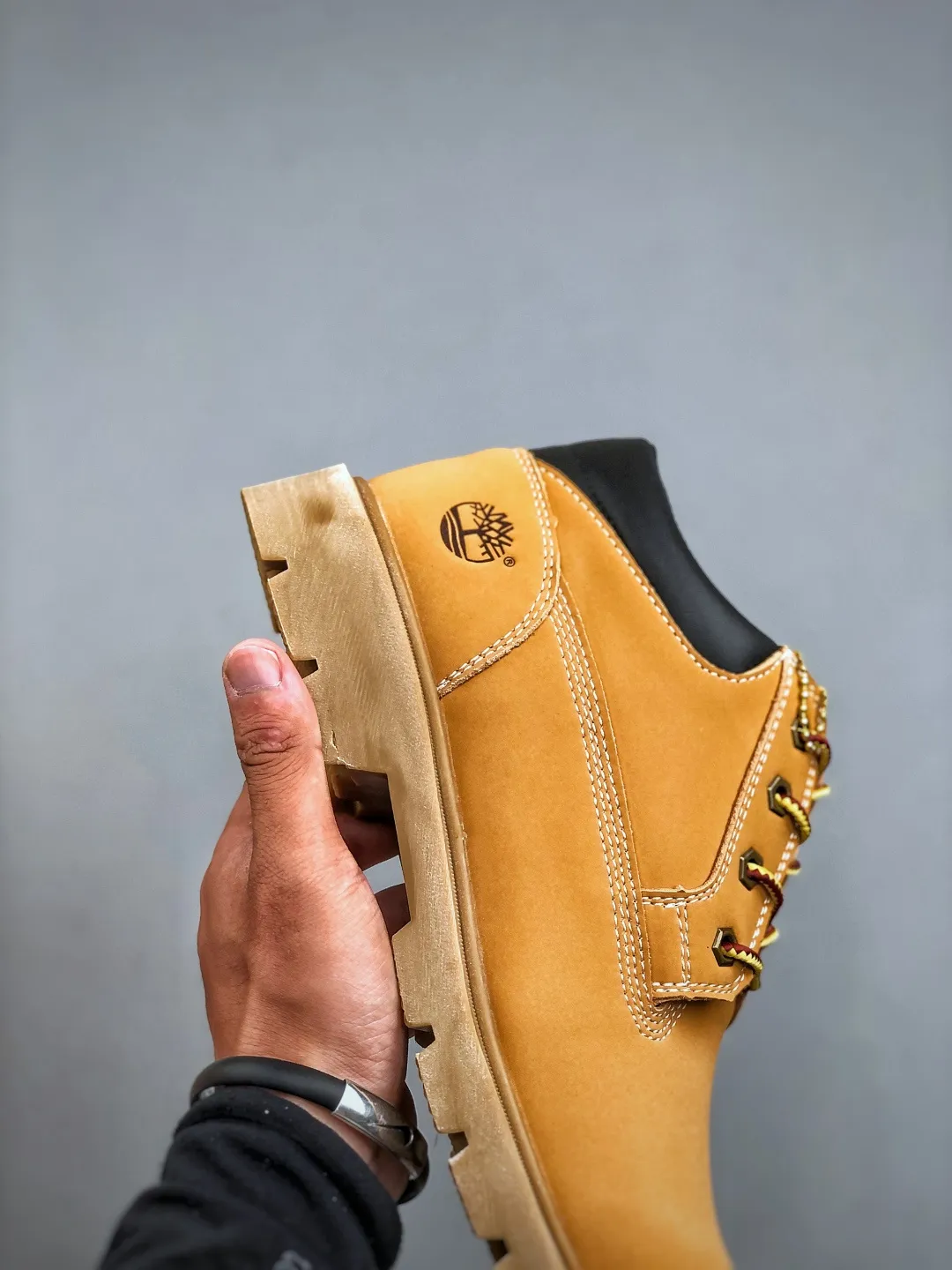 Local pick-up💰480 supports store release. New goods🚀#Timberland Timberland/Timberland classic model 25ss new low-cut classic re-engineered brand new upgrade Guangdong factory quality original box original packaging The fabric is made of Italian 🇮🇹 frosted cowhide with anti-odor and anti-corrosion genuine leather latex insoles to give you a perfect wearing experience. High-quality and durable, a must-have for sportsmen. Specialized in treating those who are not handsome. High quality and first-class feel. Exclusive supply. Size: 39-44 (one size larger)